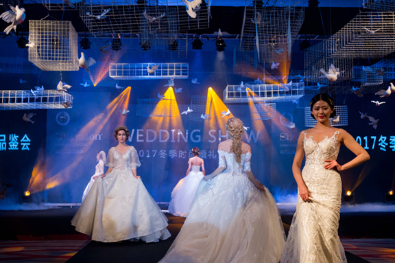 霸氣2017最新版的圖片，時尚潮流的視覺盛宴