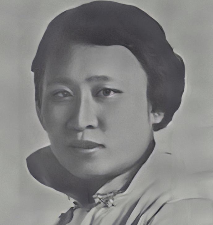 總裁頭號鮮妻最新章節(jié)，權(quán)力與情感的交織