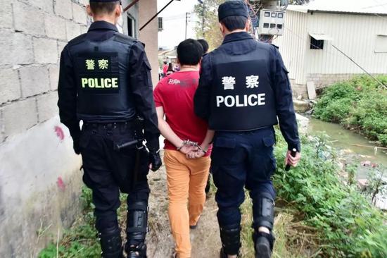 警惕一肖一碼一必中一肖——揭露背后的違法犯罪問(wèn)題