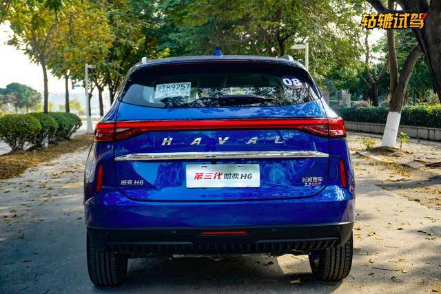 哈弗最新款H6試駕視頻，速度與智能的完美結(jié)合